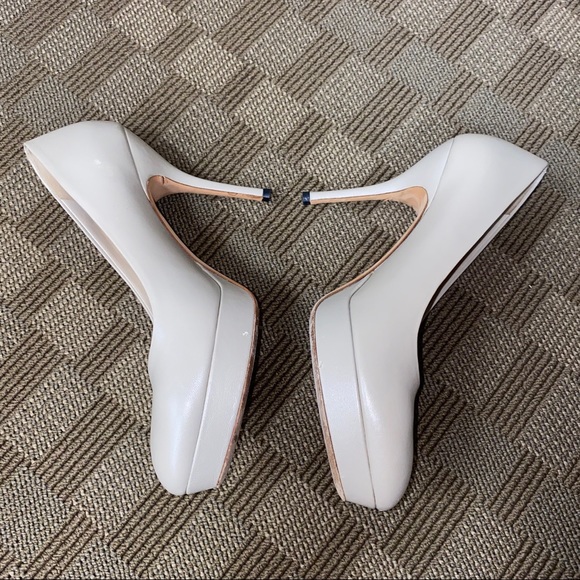 Authentic nude Gucci pumps - Picture 3 of 12